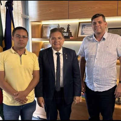 Prefeito Tiago Castro e Vereador Elvis Dôso se reuniram nesta Quarta feira com o Deputado Adriano Galdino.